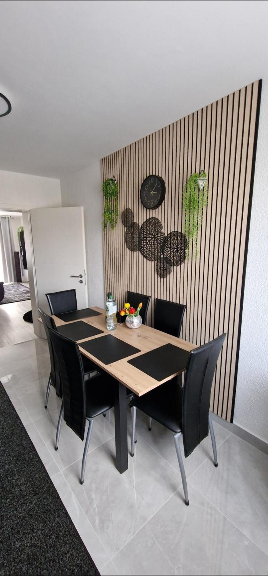 Appartement Familienfreundliche Geraeumige Design-wohnung Mit Balkon Im Zentrum - Apolonialiving Karlsruhe
